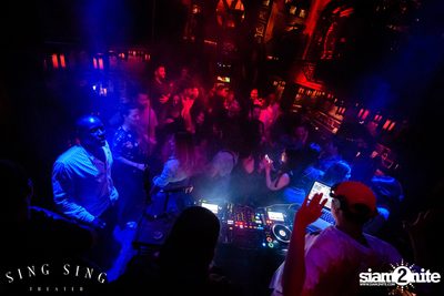 BLING IT กับ Bangkok Invaders ที่ ซิง ซิง เธียเตอร์ — photo 40