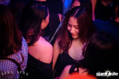 BLING IT กับ Bangkok Invaders ที่ ซิง ซิง เธียเตอร์ — photo 43