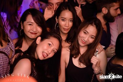 BLING IT กับ Bangkok Invaders ที่ ซิง ซิง เธียเตอร์ — photo 46