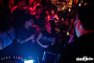 BLING IT กับ Bangkok Invaders ที่ ซิง ซิง เธียเตอร์ — photo 54