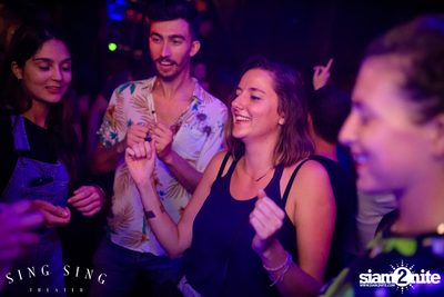 BLING IT กับ Bangkok Invaders ที่ ซิง ซิง เธียเตอร์ — photo 57