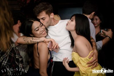 BLING IT กับ Bangkok Invaders ที่ ซิง ซิง เธียเตอร์ — photo 76