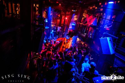 BLING IT กับ Bangkok Invaders ที่ ซิง ซิง เธียเตอร์ — photo 94
