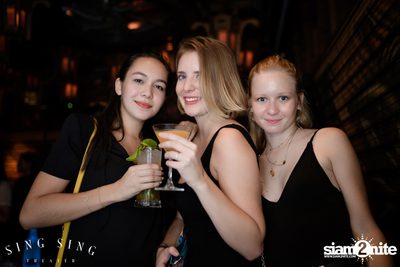 BLING IT กับ Bangkok Invaders ที่ ซิง ซิง เธียเตอร์ — photo 95