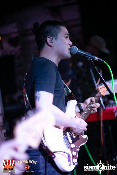 The Toys & Max Jenmana ที่ วอร์มอัพคาเฟ่ เชียงใหม่ — photo 85