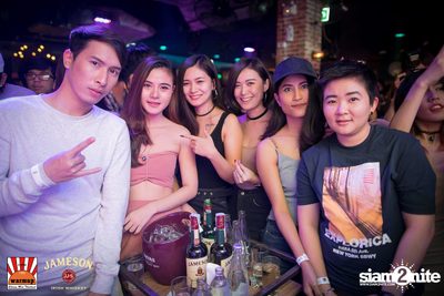 The Toys & Max Jenmana ที่ วอร์มอัพคาเฟ่ เชียงใหม่ — photo 97