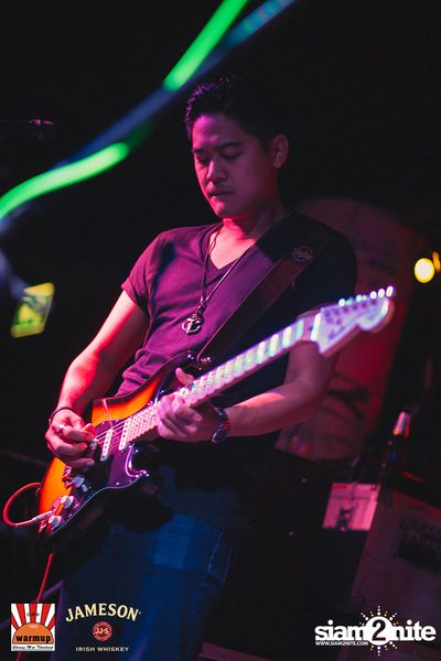 The Toys & Max Jenmana ที่ วอร์มอัพคาเฟ่ เชียงใหม่ — photo 110