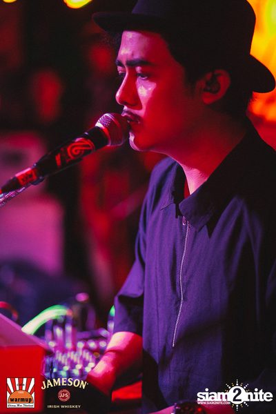 The Toys & Max Jenmana ที่ วอร์มอัพคาเฟ่ เชียงใหม่ — photo 114