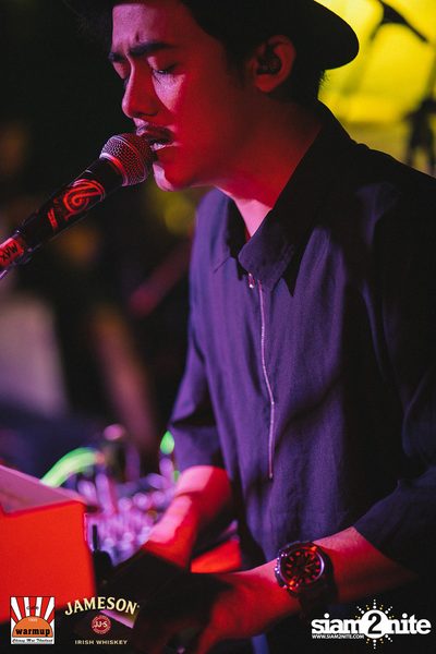 The Toys & Max Jenmana ที่ วอร์มอัพคาเฟ่ เชียงใหม่ — photo 117