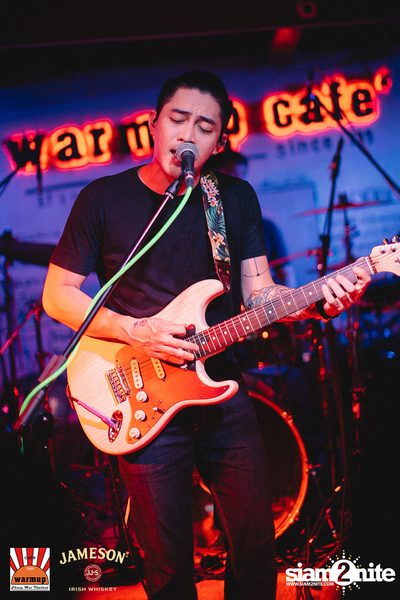 The Toys & Max Jenmana ที่ วอร์มอัพคาเฟ่ เชียงใหม่ — photo 129