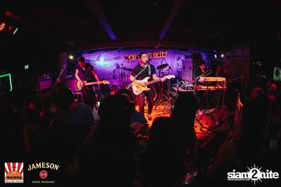 The Toys & Max Jenmana ที่ วอร์มอัพคาเฟ่ เชียงใหม่ — photo 130