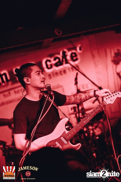 The Toys & Max Jenmana ที่ วอร์มอัพคาเฟ่ เชียงใหม่ — photo 132