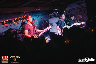 The Toys & Max Jenmana ที่ วอร์มอัพคาเฟ่ เชียงใหม่ — photo 143