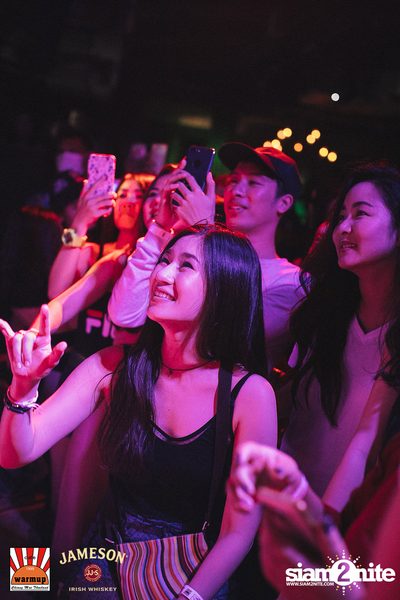 The Toys & Max Jenmana ที่ วอร์มอัพคาเฟ่ เชียงใหม่ — photo 171