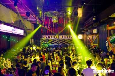 The Toys ที่ร้าน 3 วัน 2 คืน พระราม 5 — photo 19