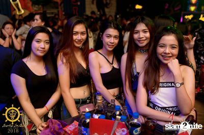 The Toys ที่ร้าน 3 วัน 2 คืน พระราม 5 — photo 94