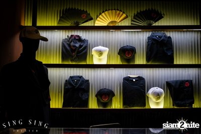 BLING IT กับ Bangkok Invaders ที่ ซิง ซิง เธียเตอร์ — photo 1