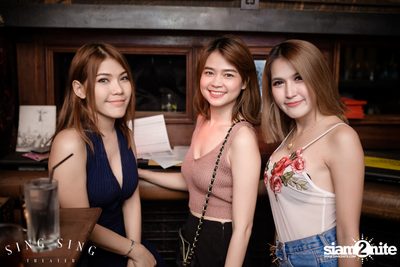 BLING IT กับ Bangkok Invaders ที่ ซิง ซิง เธียเตอร์ — photo 5