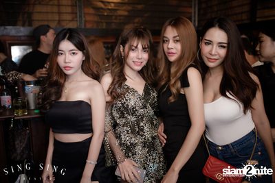 BLING IT กับ Bangkok Invaders ที่ ซิง ซิง เธียเตอร์ — photo 20