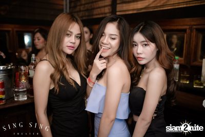 BLING IT กับ Bangkok Invaders ที่ ซิง ซิง เธียเตอร์ — photo 27