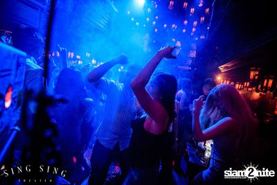 BLING IT กับ Bangkok Invaders ที่ ซิง ซิง เธียเตอร์ — photo 63