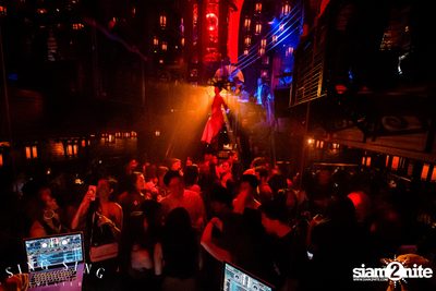 BLING IT กับ Bangkok Invaders ที่ ซิง ซิง เธียเตอร์ — photo 76