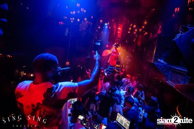 BLING IT กับ Bangkok Invaders ที่ ซิง ซิง เธียเตอร์ — photo 77