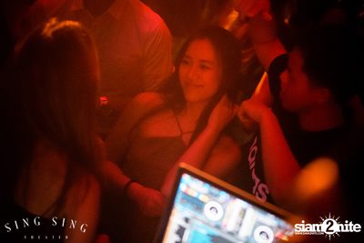 BLING IT กับ Bangkok Invaders ที่ ซิง ซิง เธียเตอร์ — photo 79