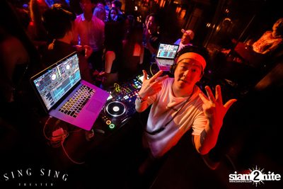 BLING IT กับ Bangkok Invaders ที่ ซิง ซิง เธียเตอร์ — photo 87