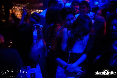BLING IT กับ Bangkok Invaders ที่ ซิง ซิง เธียเตอร์ — photo 130