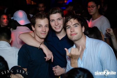 BLING IT กับ Bangkok Invaders ที่ ซิง ซิง เธียเตอร์ — photo 132
