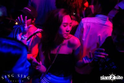 BLING IT กับ Bangkok Invaders ที่ ซิง ซิง เธียเตอร์ — photo 133