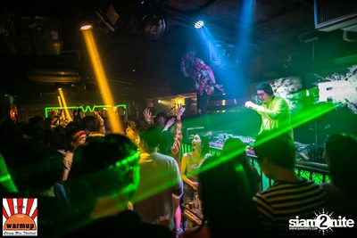 DJ Monster P x MC Super Choke ที่ วอร์ม อัพ คาเฟ่ เชียงใหม่ — photo 87