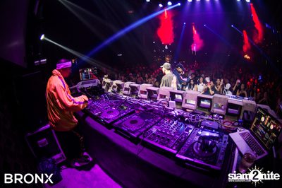 Twopee Southside ที่ บรองซ์ — photo 12