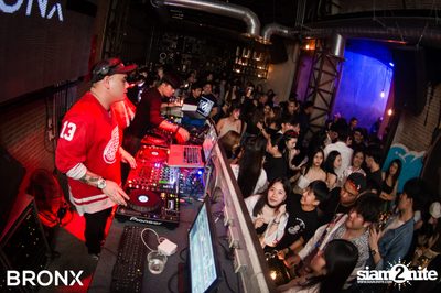 Twopee Southside ที่ บรองซ์ — photo 108