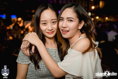 Friday Night at AINU Bar — photo 17