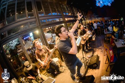 Friday Night at AINU Bar — photo 44