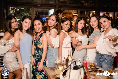 Friday Night at AINU Bar — photo 66