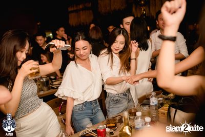 Friday Night at AINU Bar — photo 69