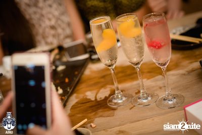 Friday Night at AINU Bar — photo 85