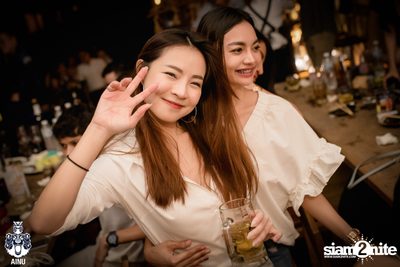 Friday Night at AINU Bar — photo 91
