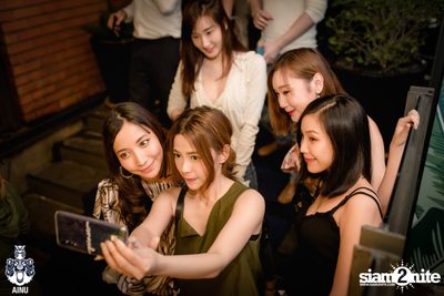 Friday Night at AINU Bar — photo 104