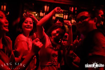 BLING IT กับ Bangkok Invaders ที่ ซิง ซิง เธียเตอร์ — photo 11