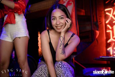 BLING IT กับ Bangkok Invaders ที่ ซิง ซิง เธียเตอร์ — photo 12