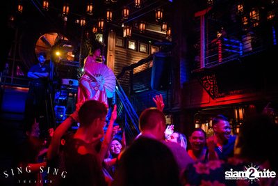 BLING IT กับ Bangkok Invaders ที่ ซิง ซิง เธียเตอร์ — photo 19