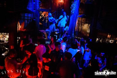 BLING IT กับ Bangkok Invaders ที่ ซิง ซิง เธียเตอร์ — photo 40