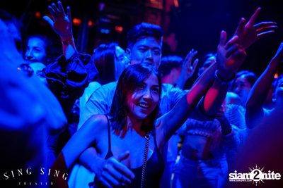 BLING IT กับ Bangkok Invaders ที่ ซิง ซิง เธียเตอร์ — photo 62