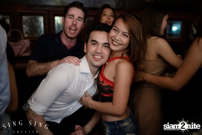 BLING IT กับ Bangkok Invaders ที่ ซิง ซิง เธียเตอร์ — photo 110