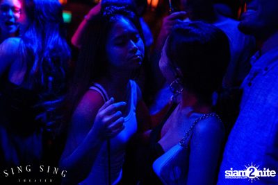BLING IT กับ Bangkok Invaders ที่ ซิง ซิง เธียเตอร์ — photo 117