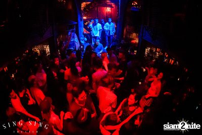 BLING IT กับ Bangkok Invaders ที่ ซิง ซิง เธียเตอร์ — photo 128